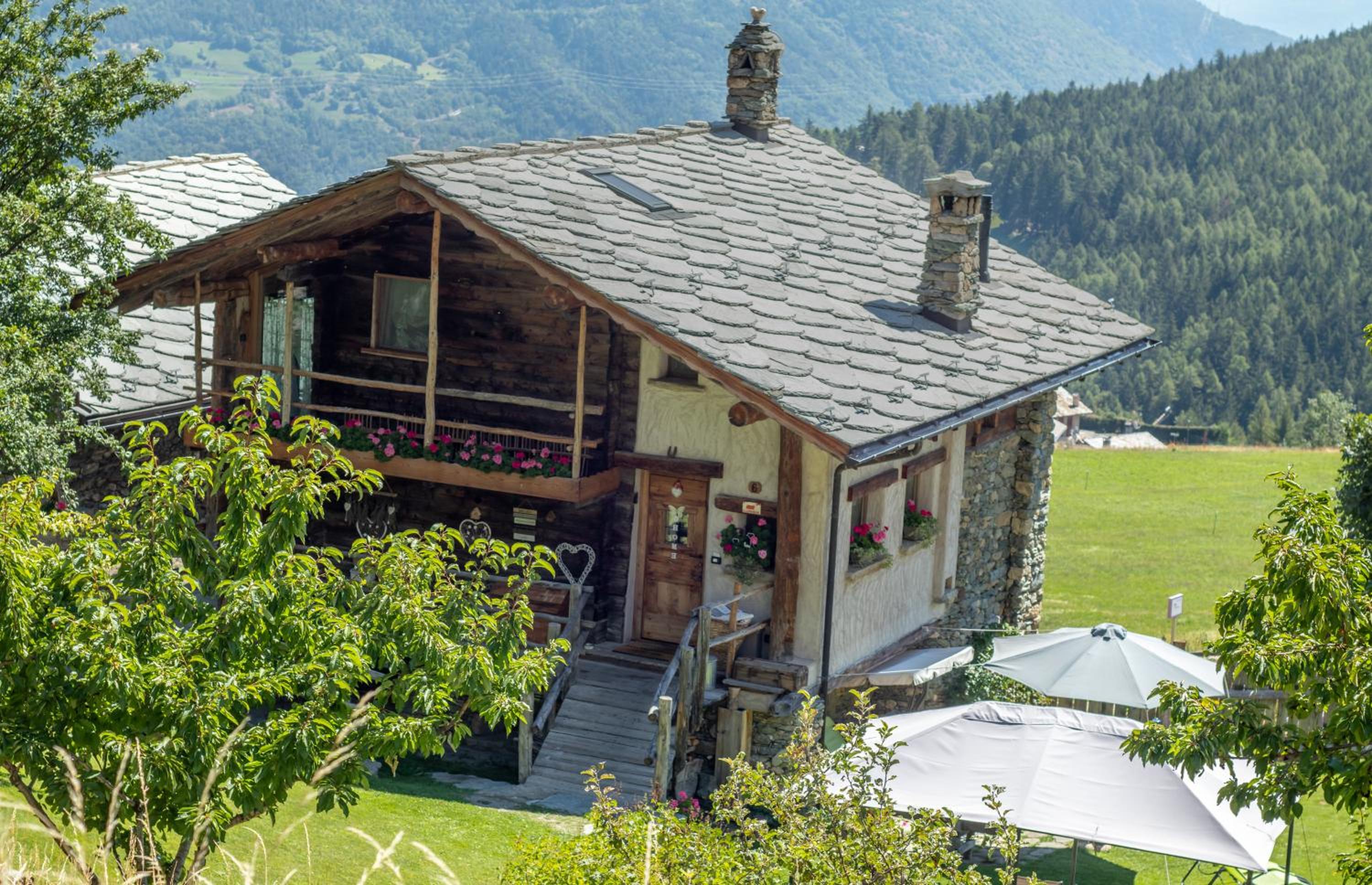 CleMaison Antica Dimora Apartments CIR VDA GIGNOD 0013 view 2