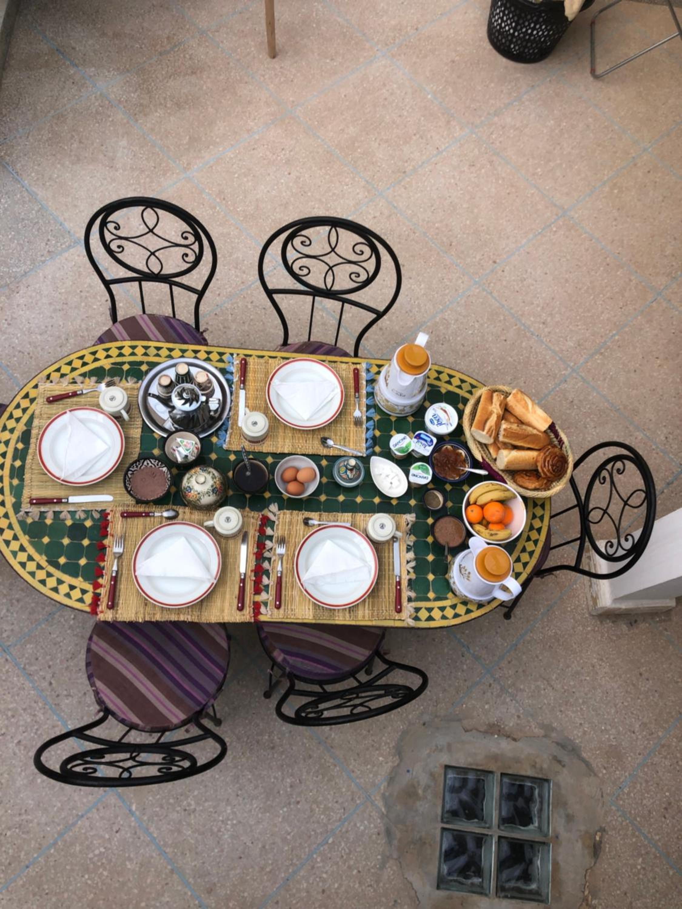 dining