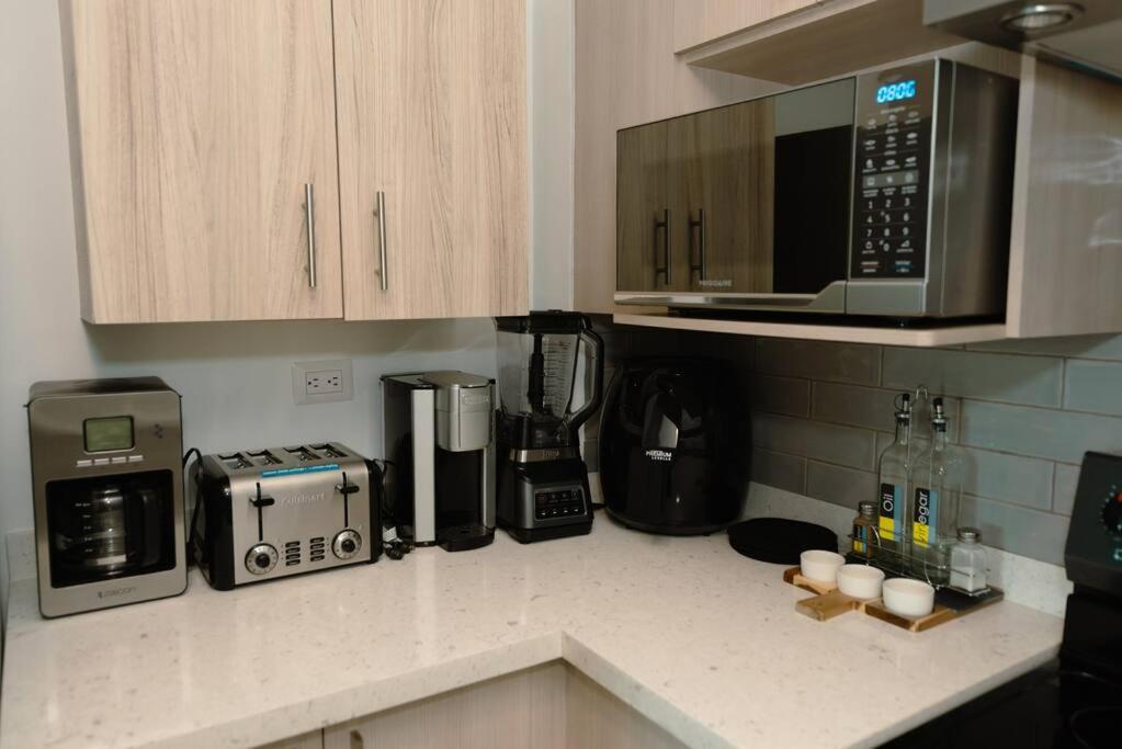 Luxury 3BR Penthouse in Astria 1408