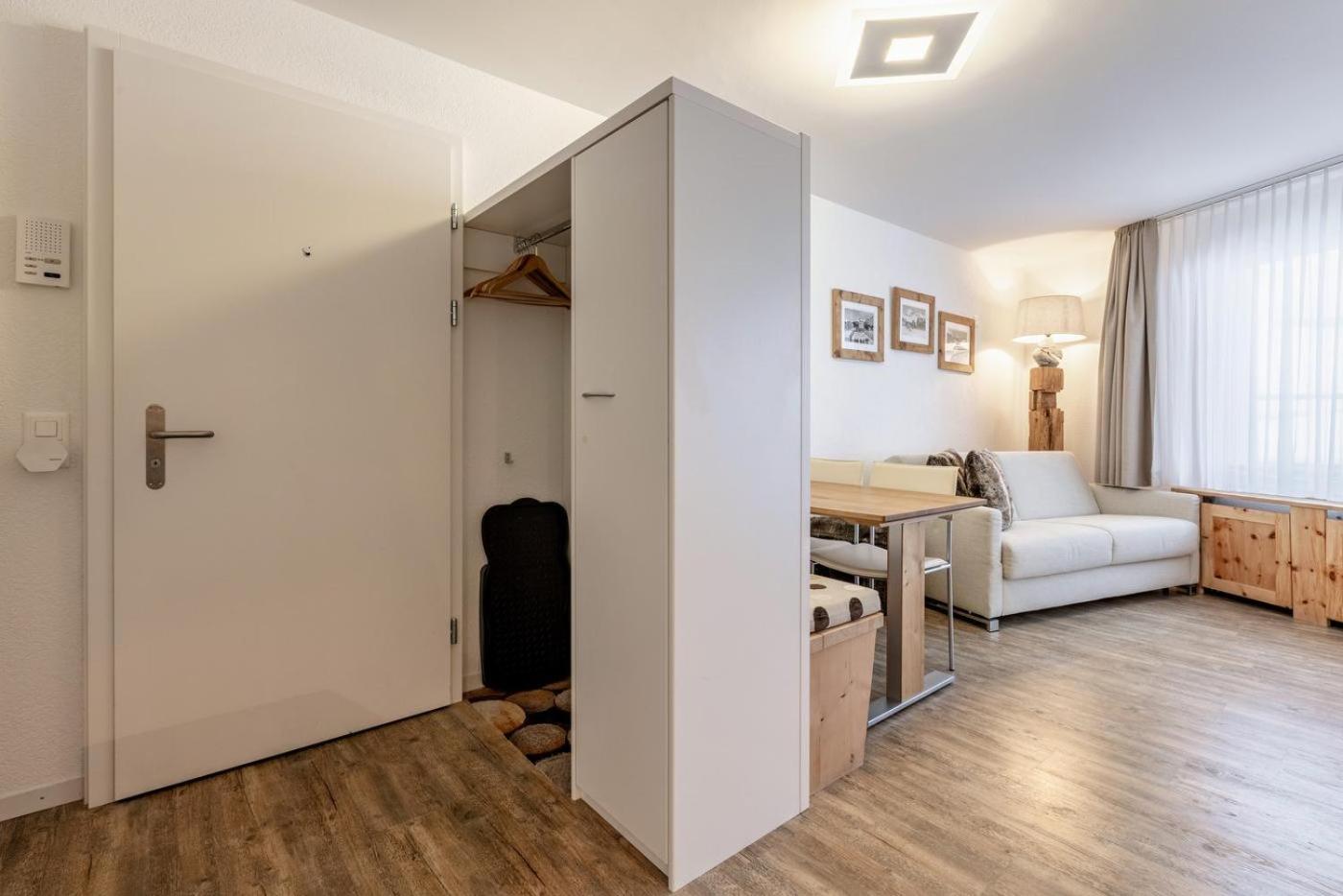 Haus Lorez B-5