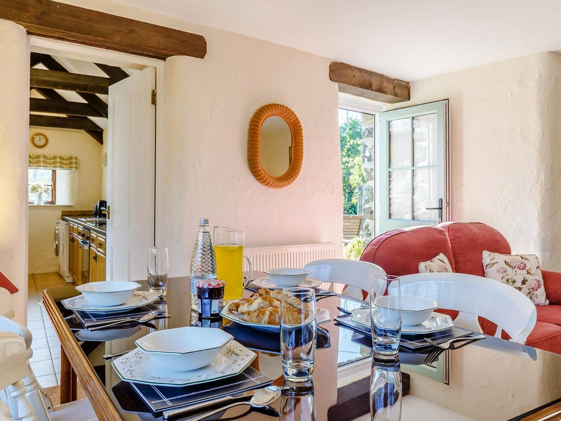 2 Bed in Helston oc-trwre view 4