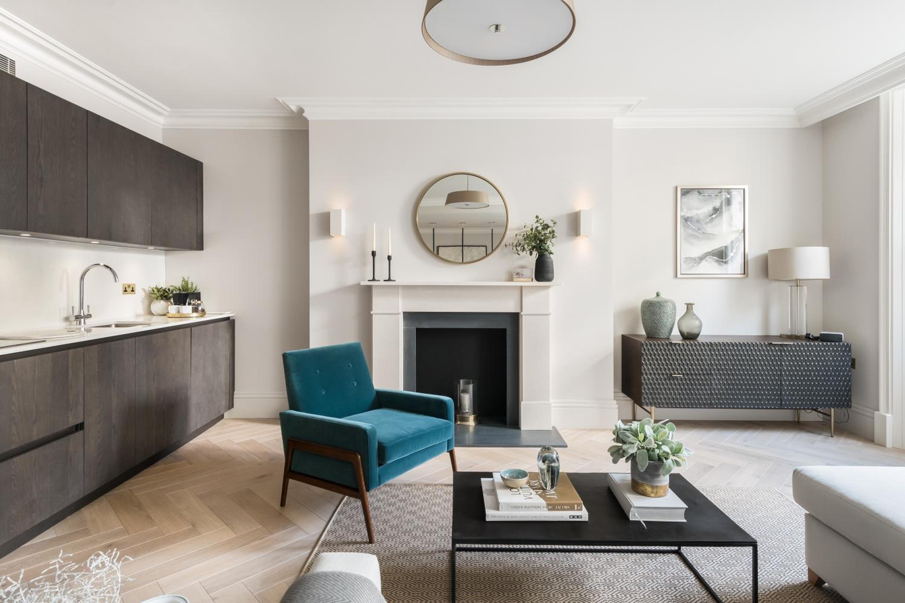 Air Con-Stunning Contemporary Design-Very Spacious