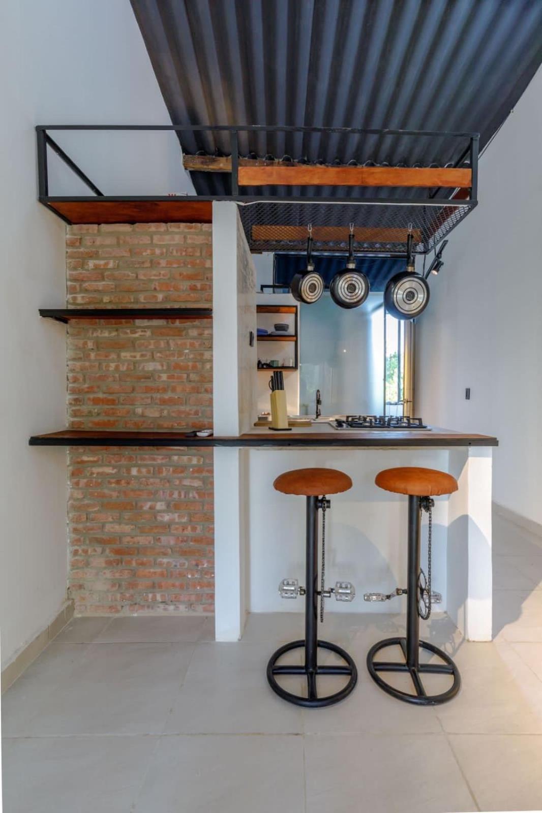 Apartamento rústico industrial , enfrente de hotel prado