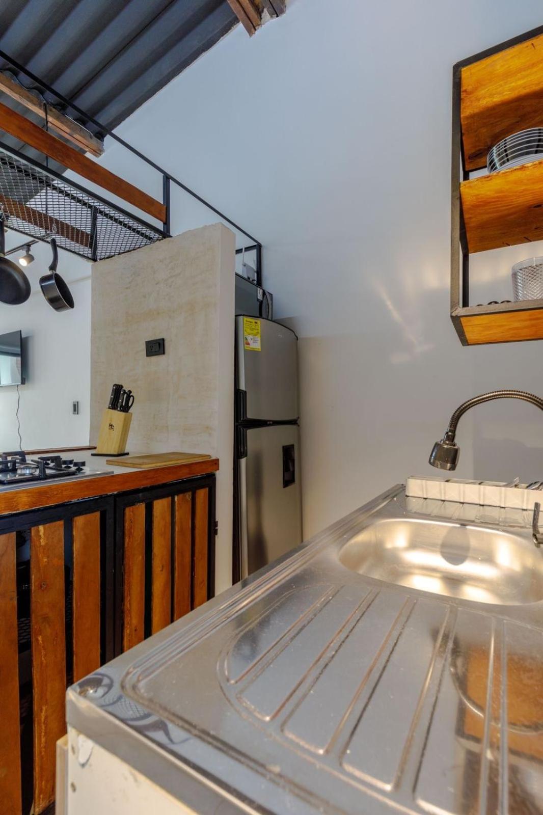 Apartamento rústico industrial , enfrente de hotel prado