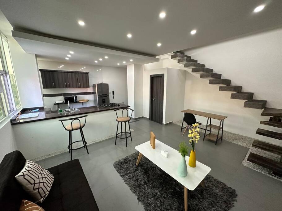 Apartamento dúplex zona norte