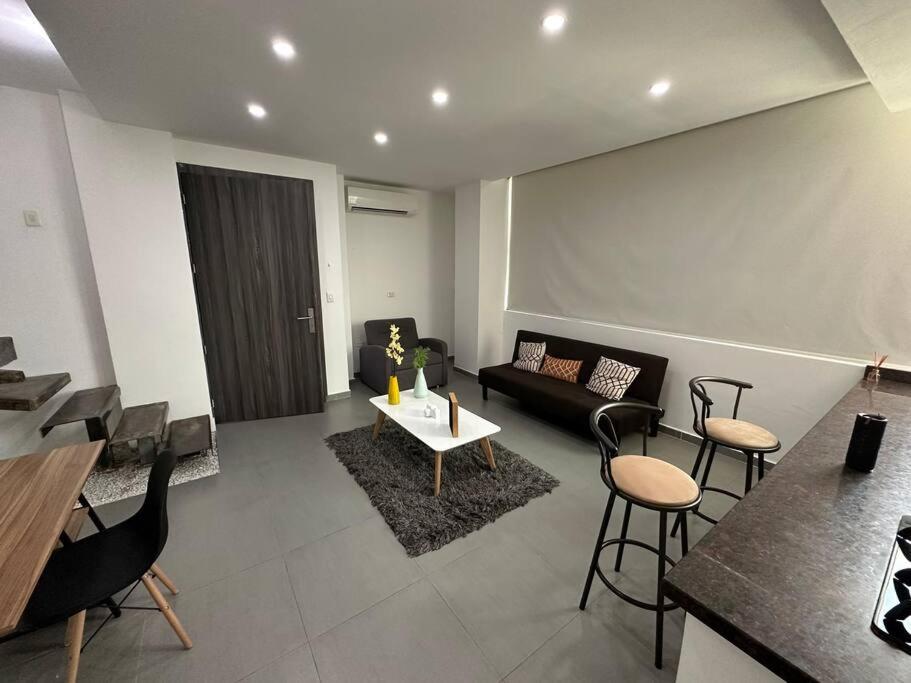 Apartamento dúplex zona norte