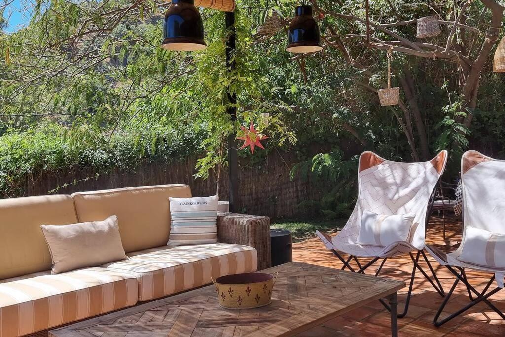 Bonita casa rural con jardín y terraza privado