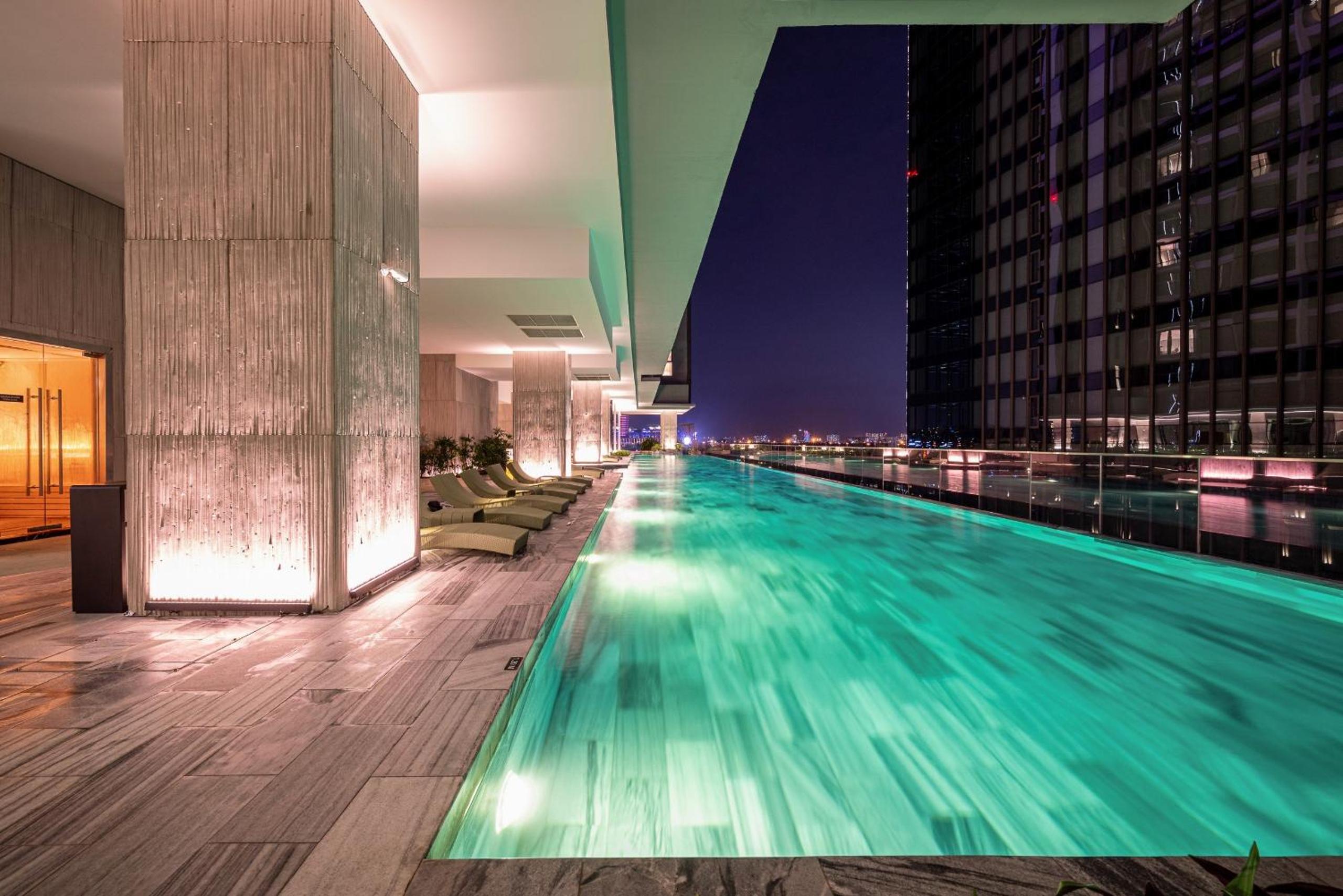 Metropole Saigon Suites
