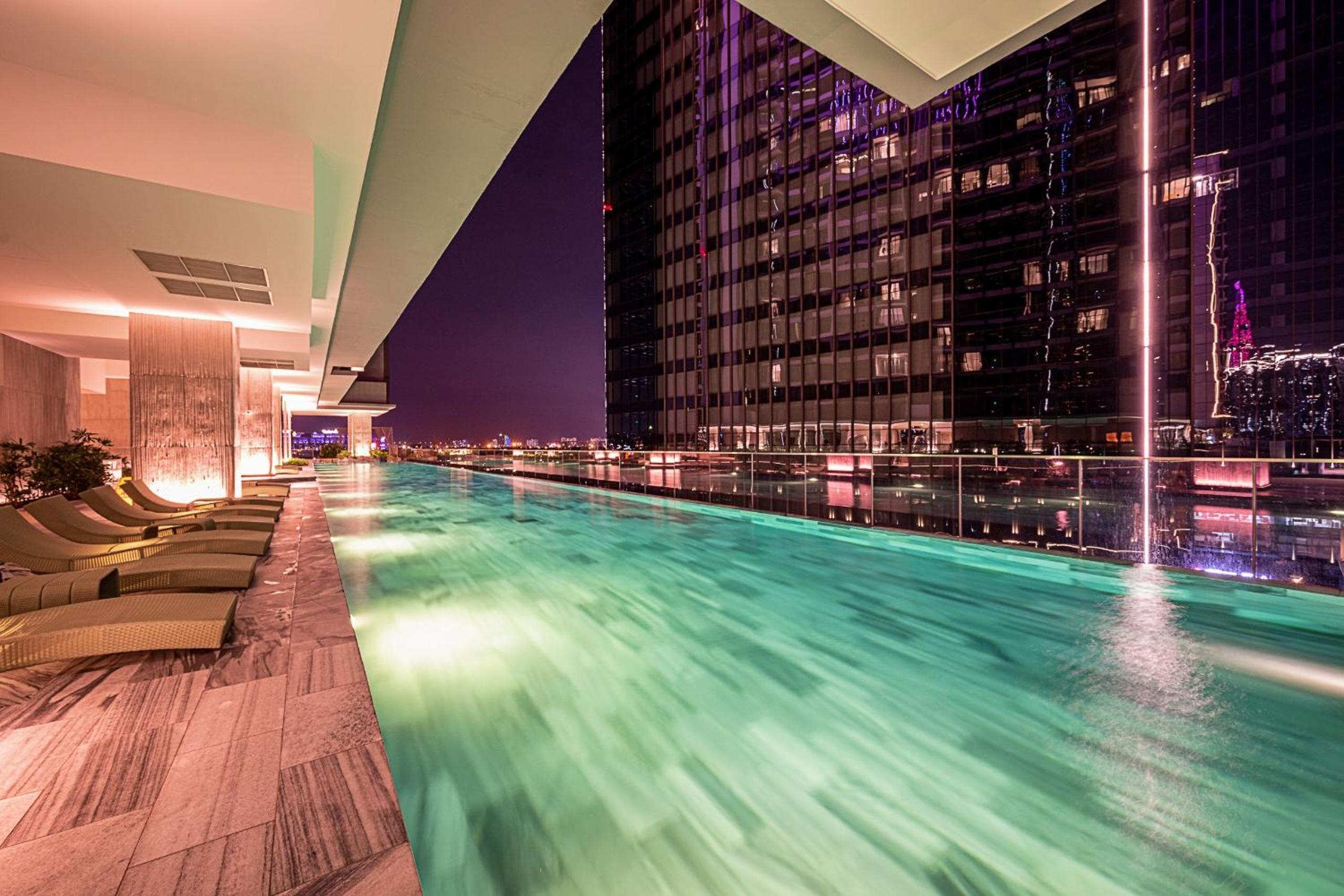 Metropole Saigon Suites