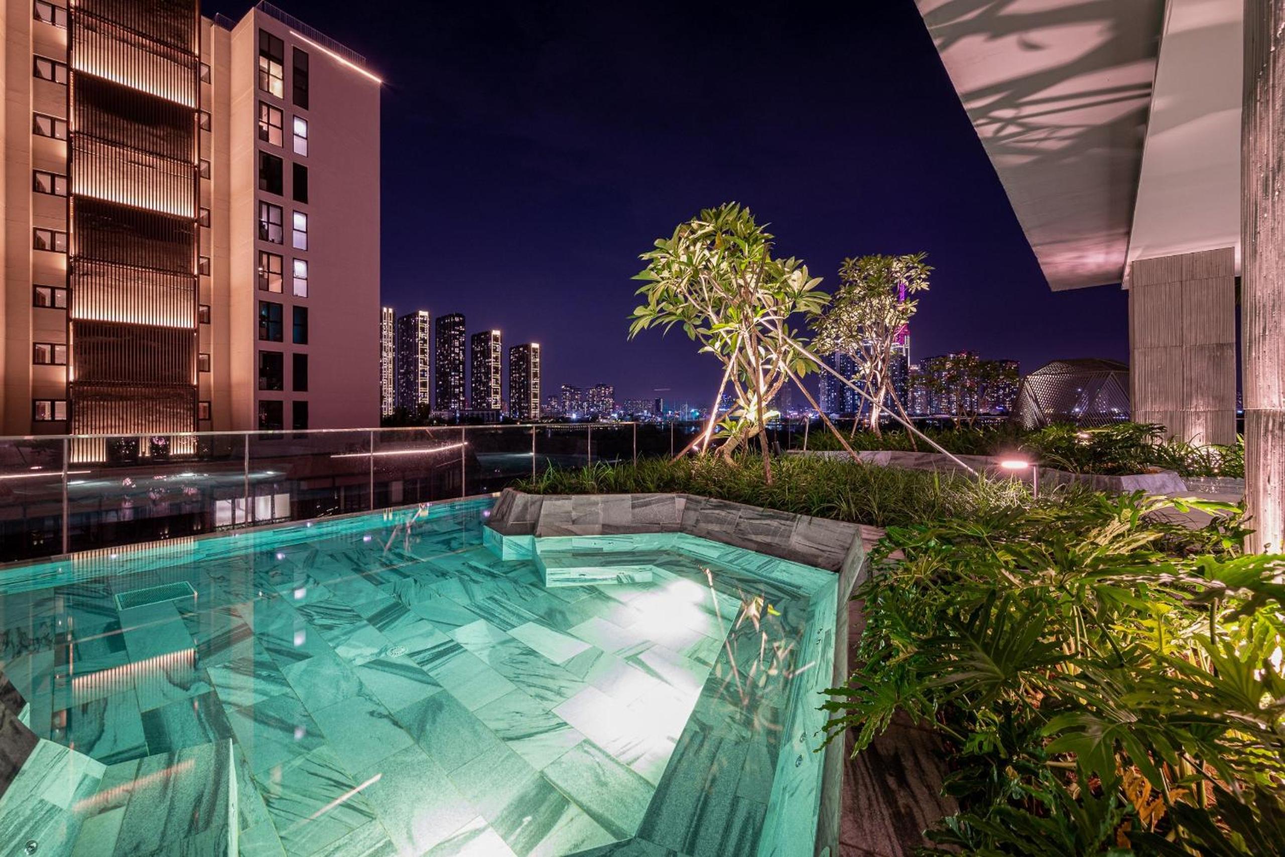 Metropole Saigon Suites