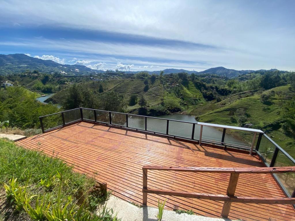 FINCAS GUATAPE