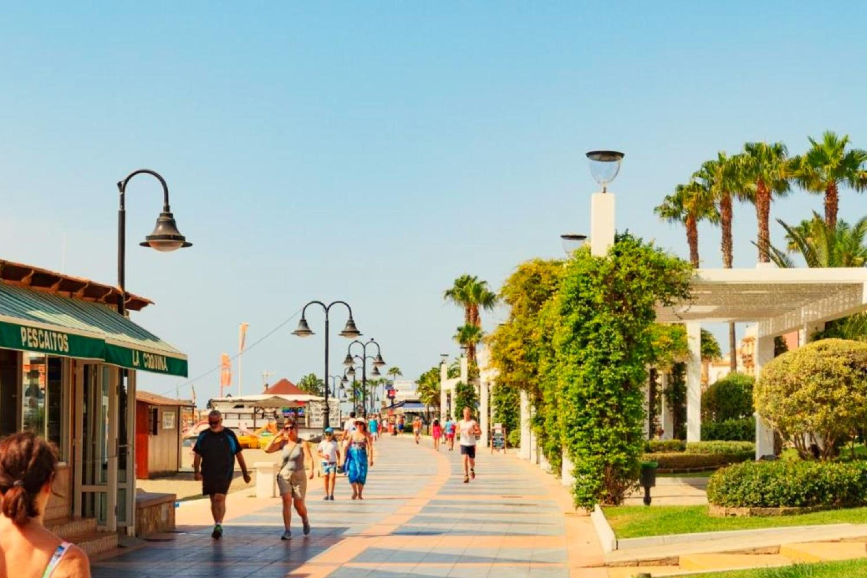 SANTA CLARA Modern & Exclusive Seafront Apartment
