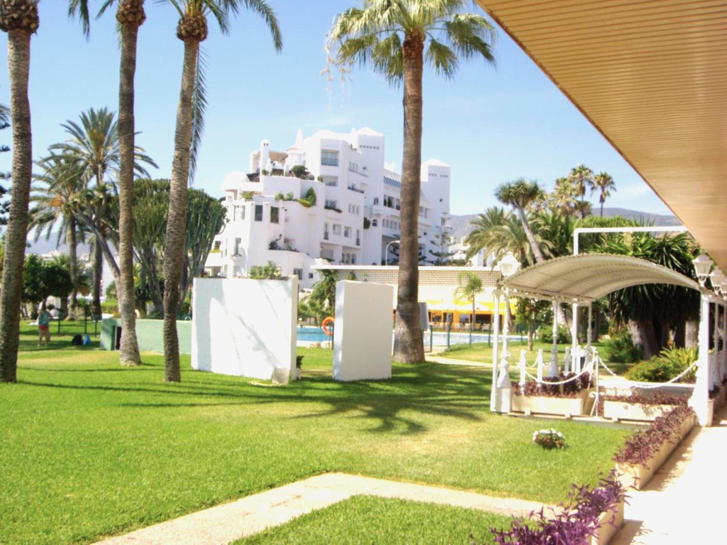 SANTA CLARA Modern & Exclusive Seafront Apartment