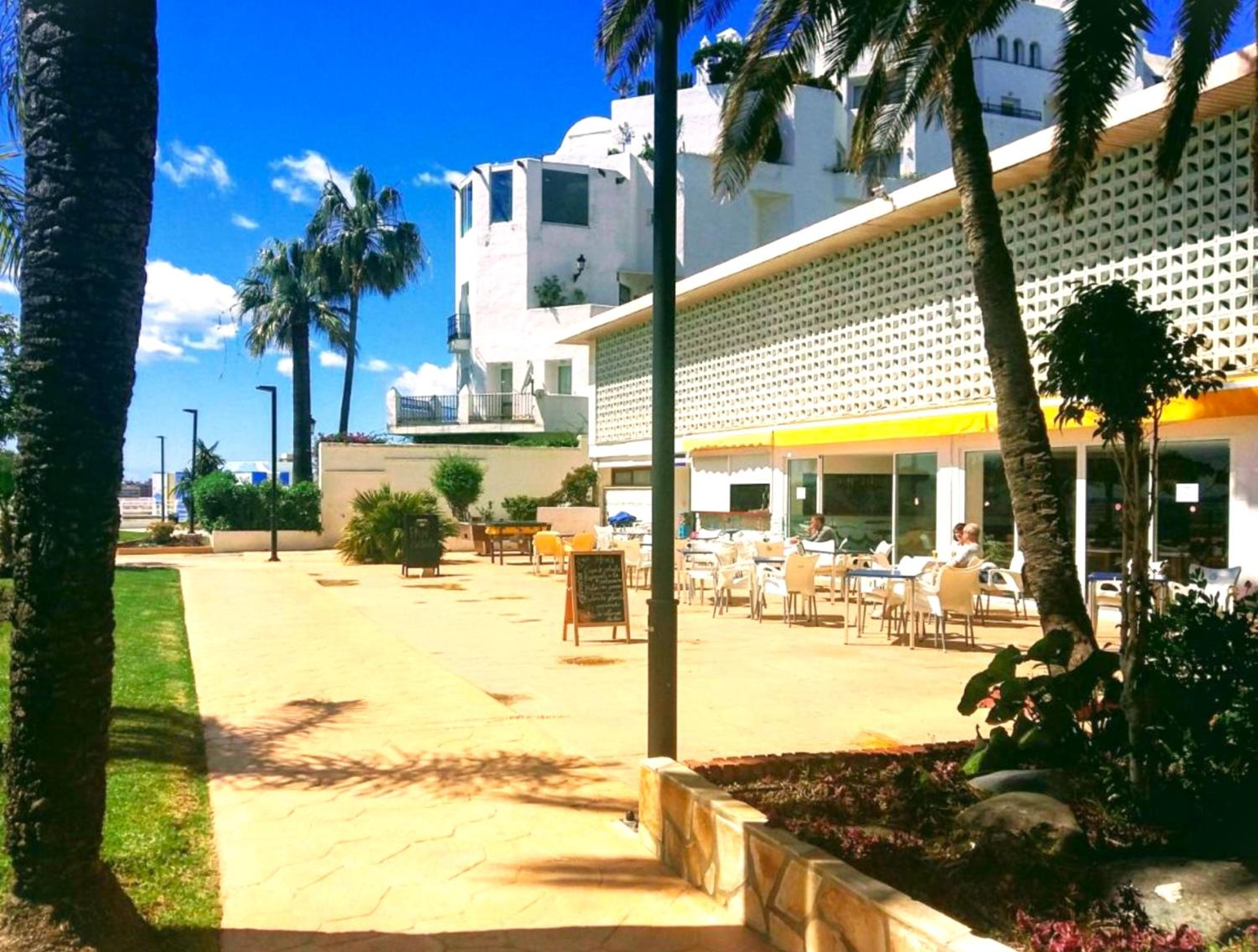 SANTA CLARA Modern & Exclusive Seafront Apartment