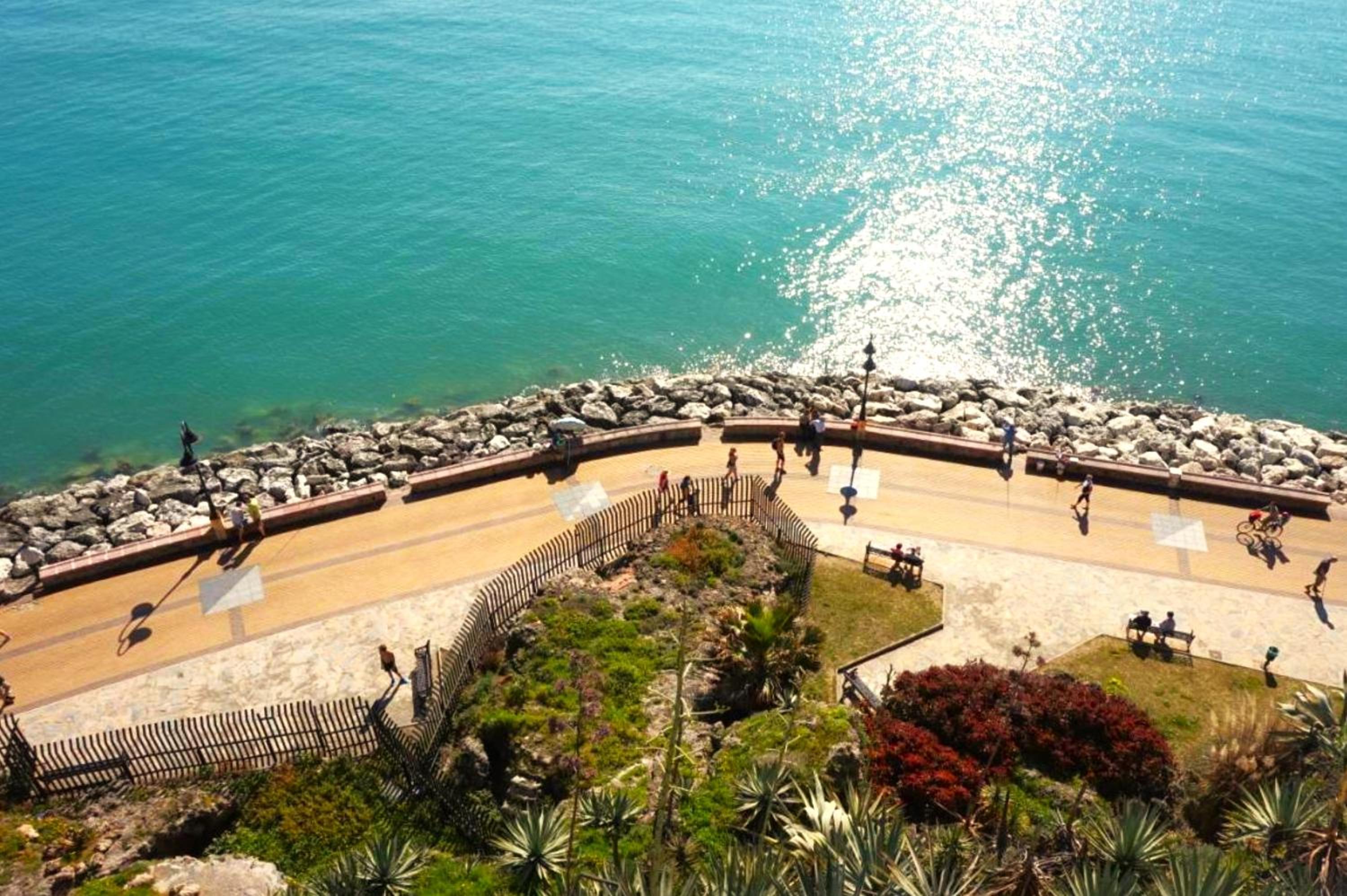 SANTA CLARA Modern & Exclusive Seafront Apartment