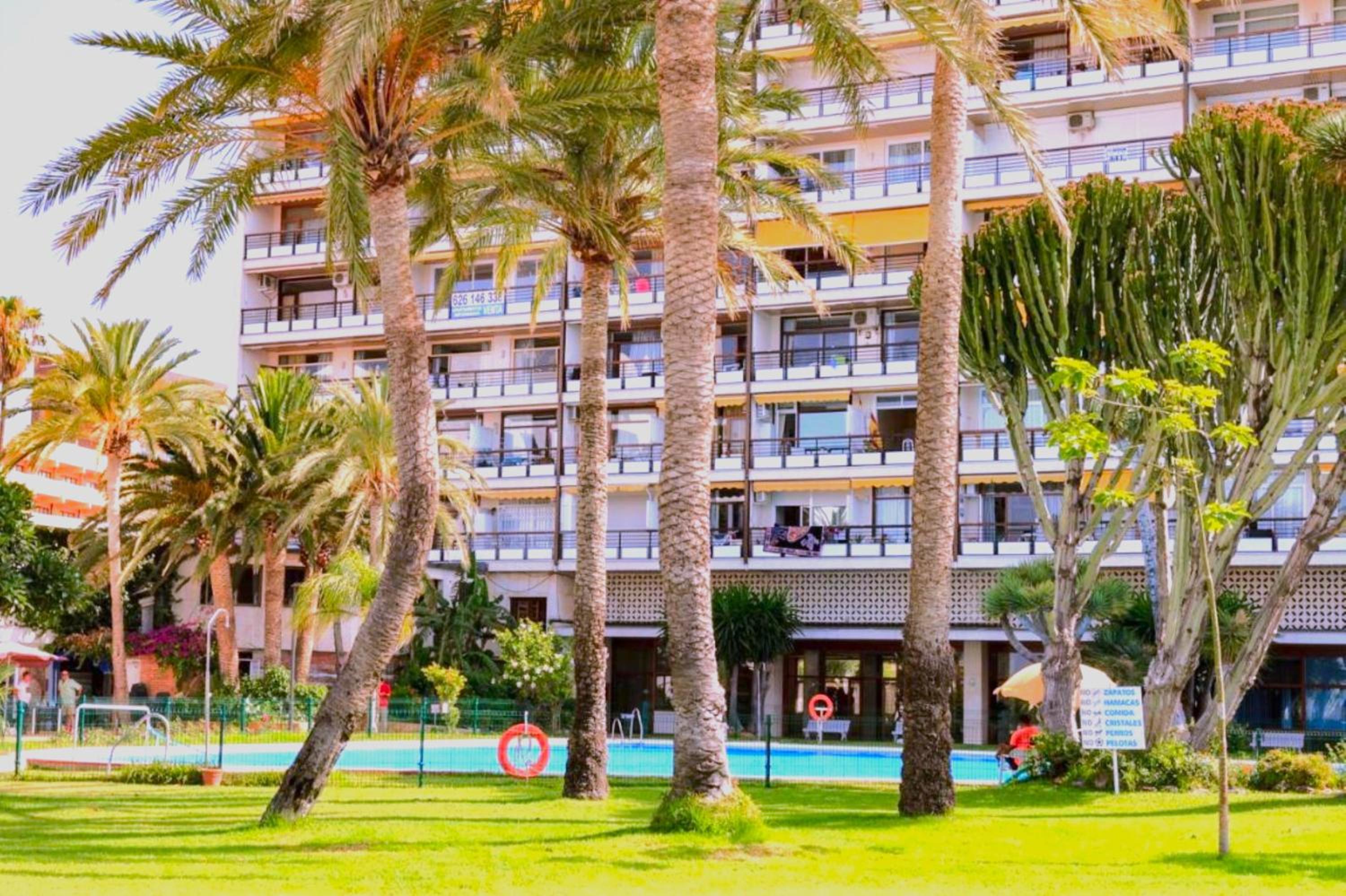 SANTA CLARA Modern & Exclusive Seafront Apartment