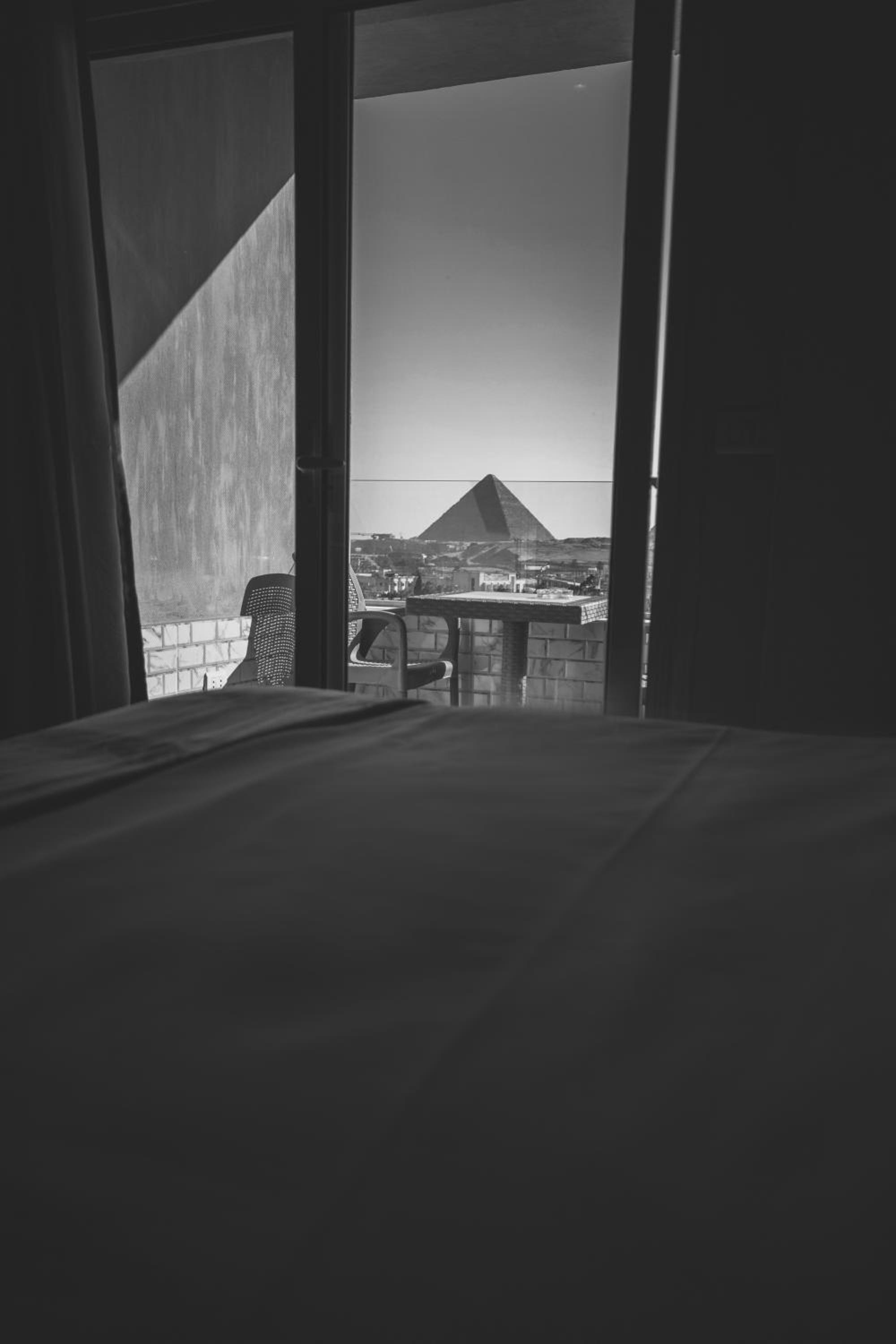 WOW Pyramids Inn With Rooftop Lounge