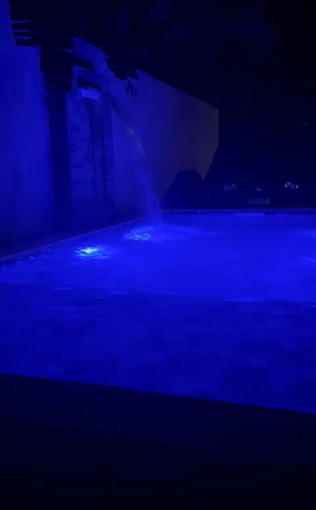 Casa com Jacuzzy aquecida e Piscina, próxima a praia ideal para famílias e casais