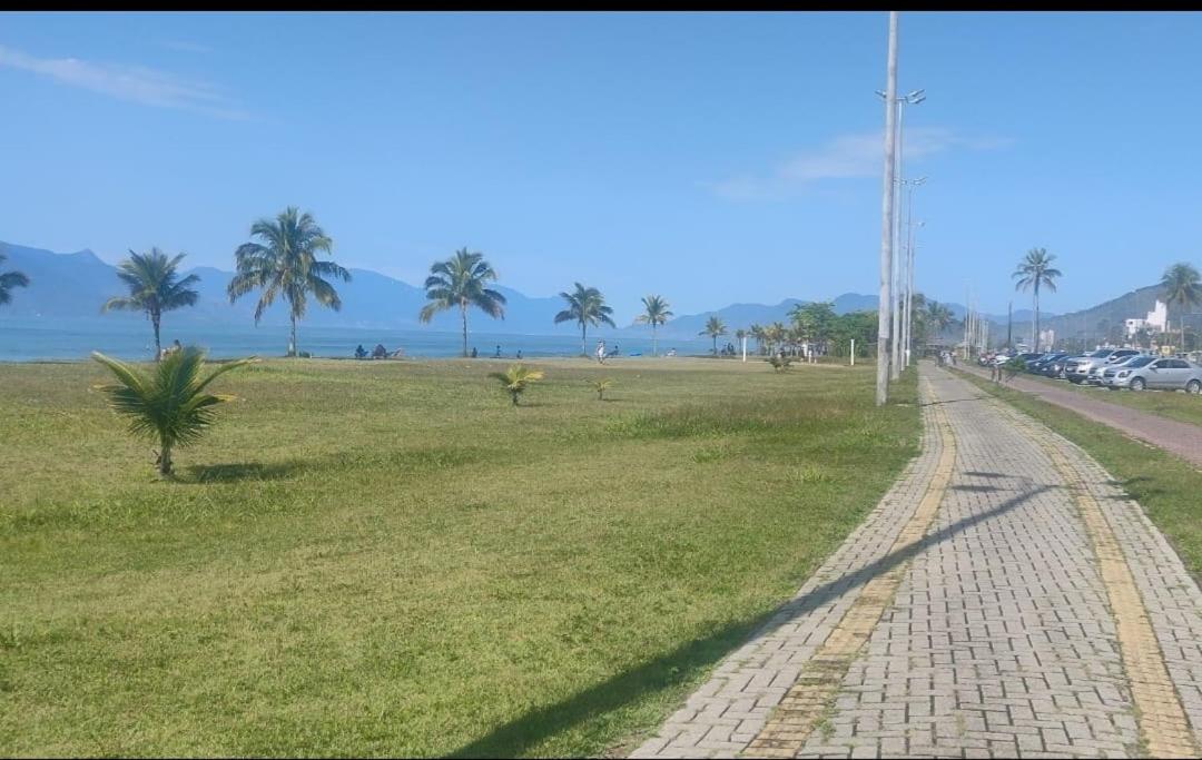 Casa com Jacuzzy aquecida e Piscina, próxima a praia ideal para famílias e casais