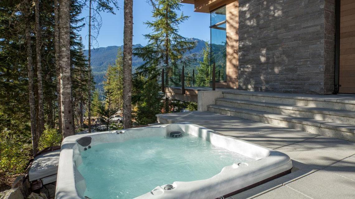 Kadenwood 2927 | Stylish Ski-Access Chalet, Hot Tub, Media Room, Views