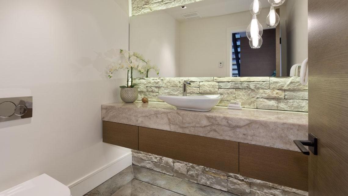 Kadenwood 2927 | Stylish Ski-Access Chalet, Hot Tub, Media Room, Views