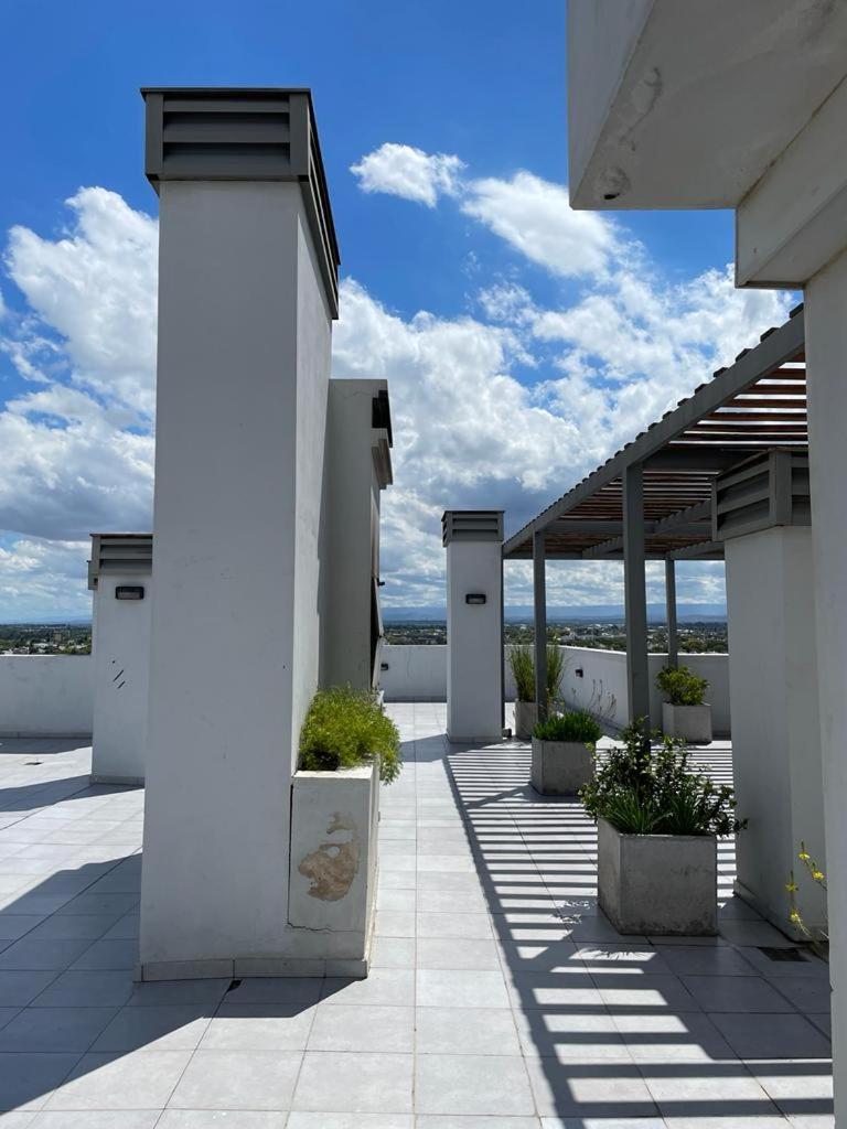 CR Apartment