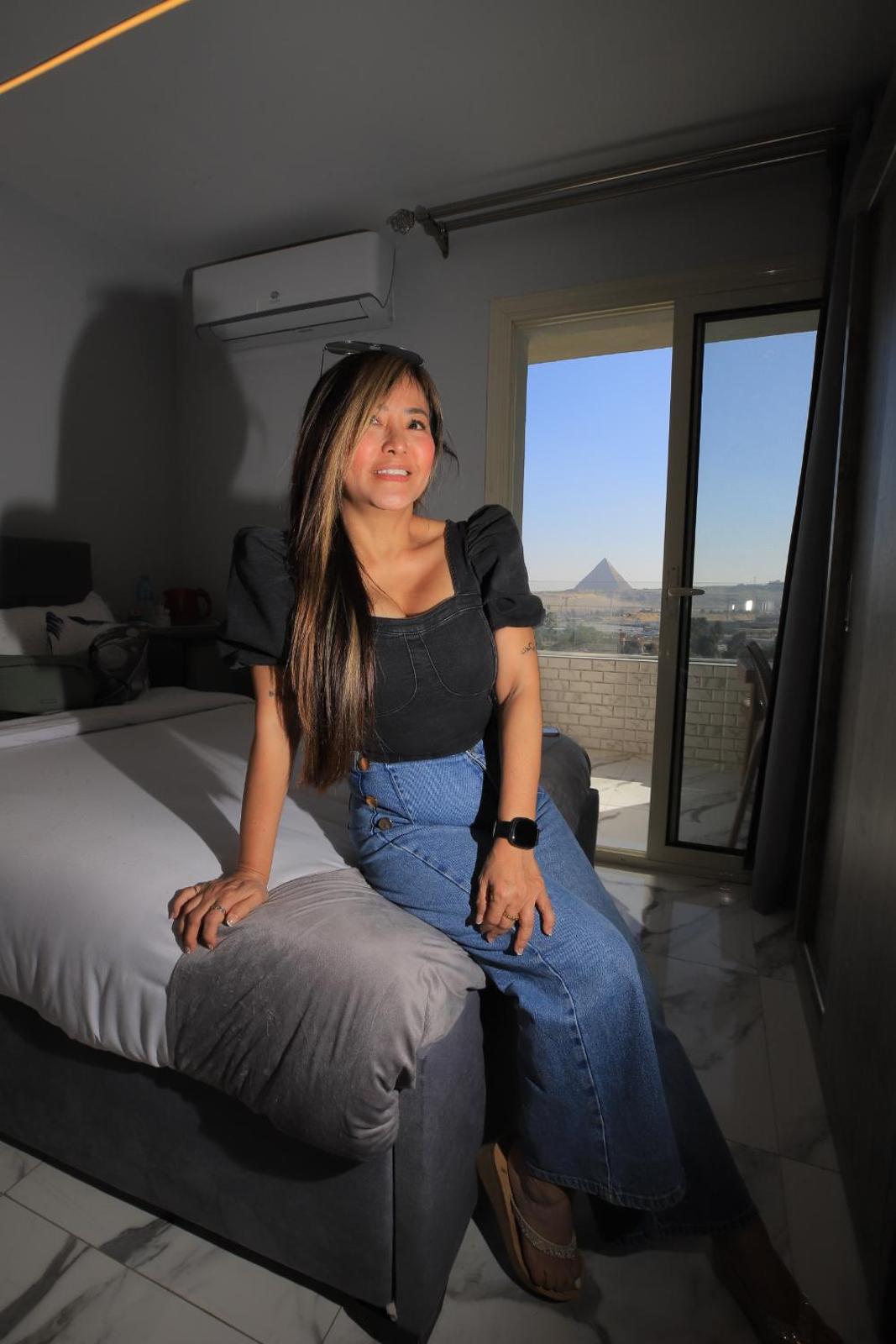WOW Pyramids Inn With Rooftop Lounge
