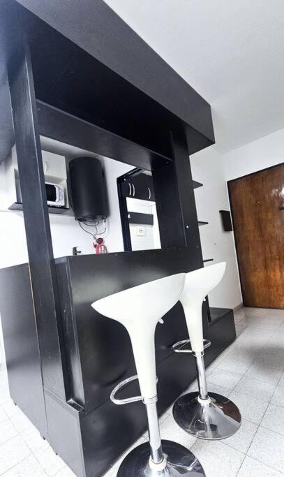 Privado completo pleno centro Mínimo 2 noches de Reserva a inquilinos 18 a 46 años