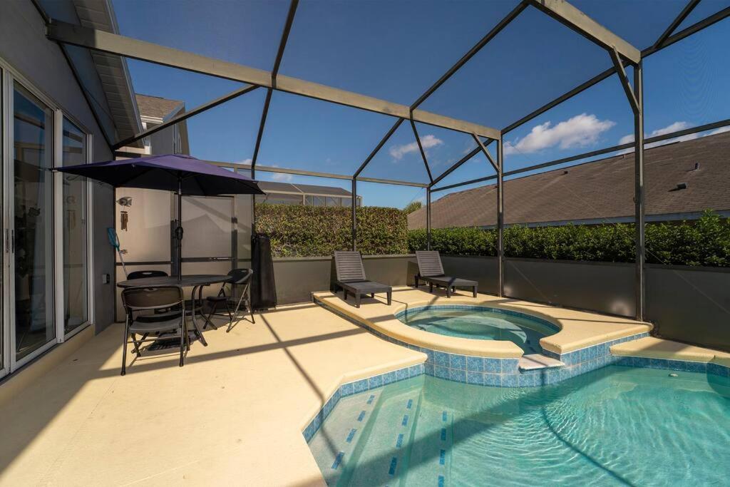 Poolside Orlando Oasis