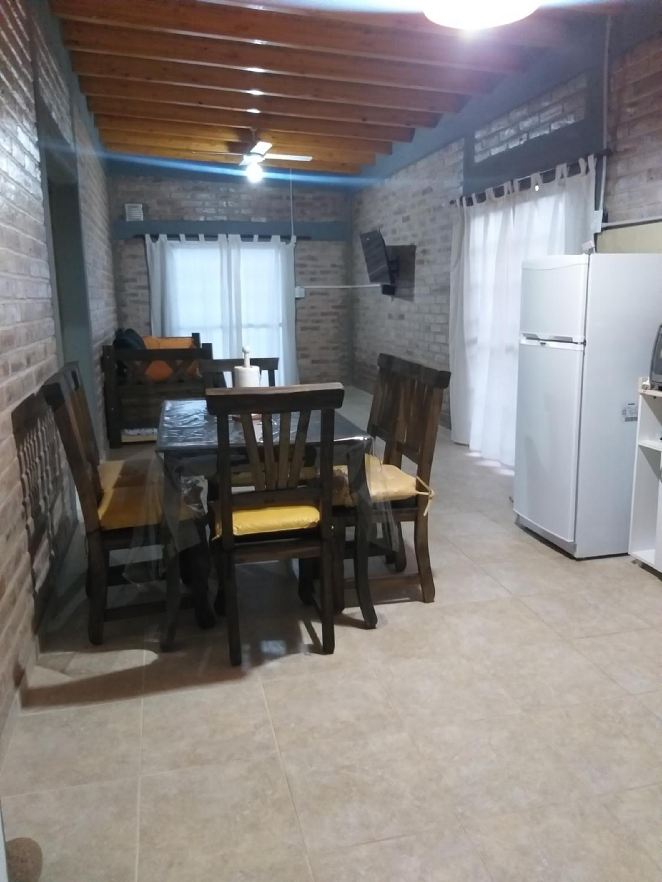 Casa con Pileta Pedriel II