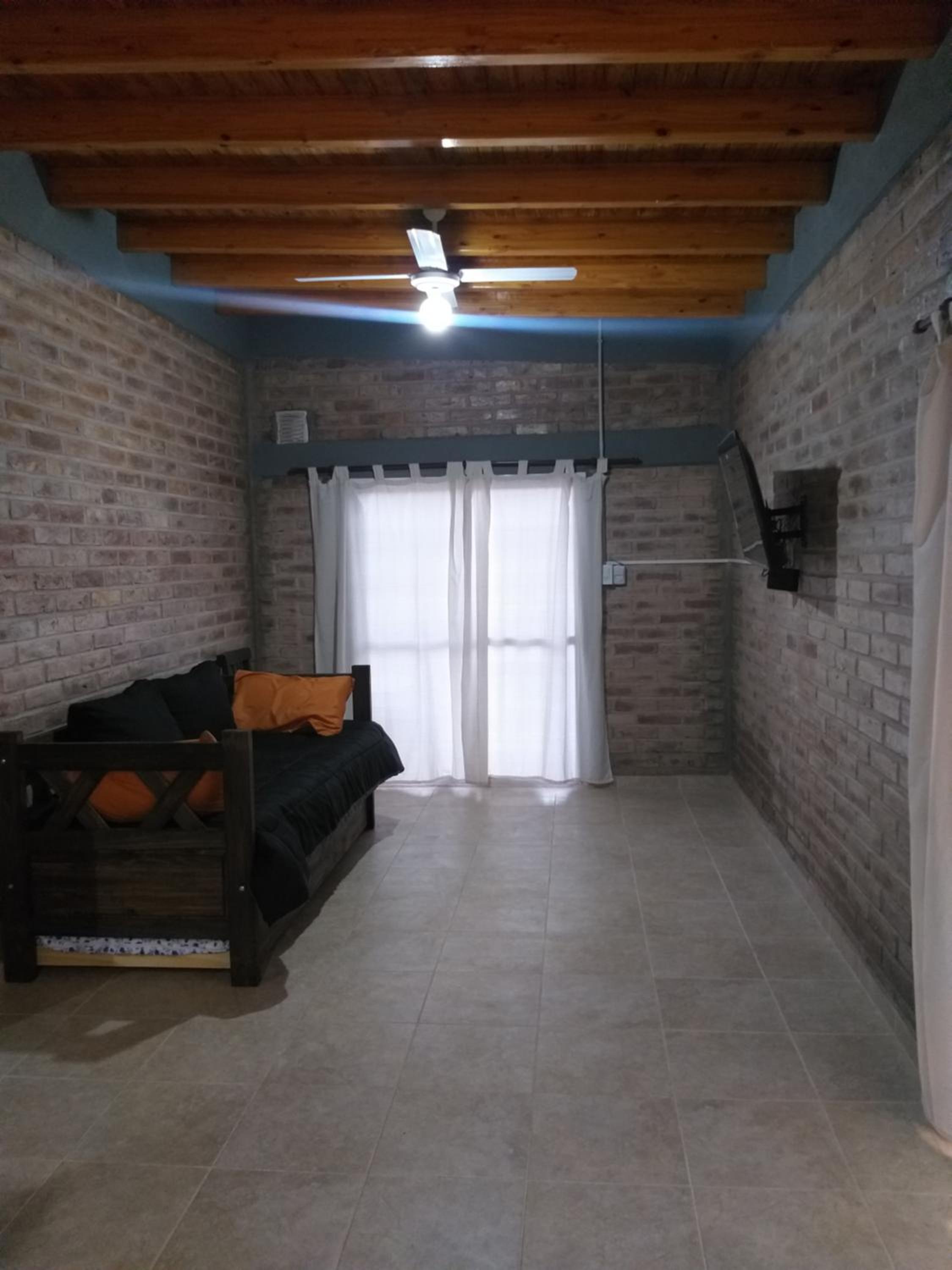 Casa con Pileta Pedriel II