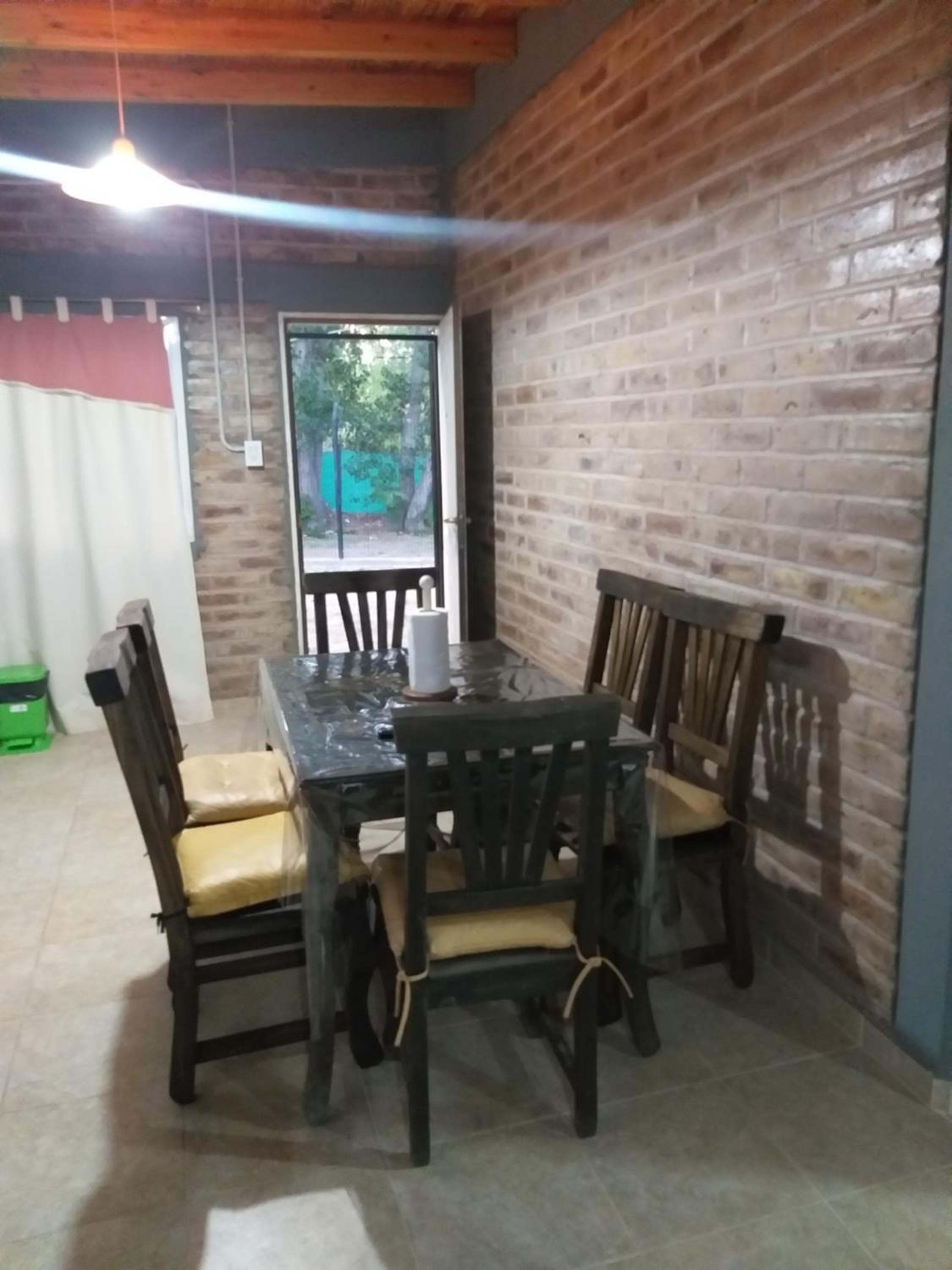 Casa con Pileta Pedriel II
