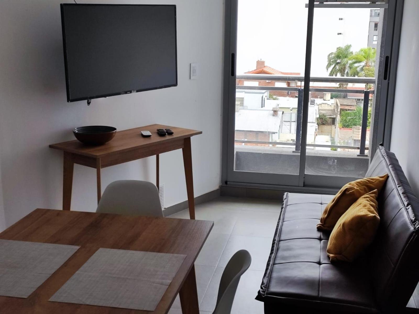 Dpto hasta 3 personas en Alta Córdoba