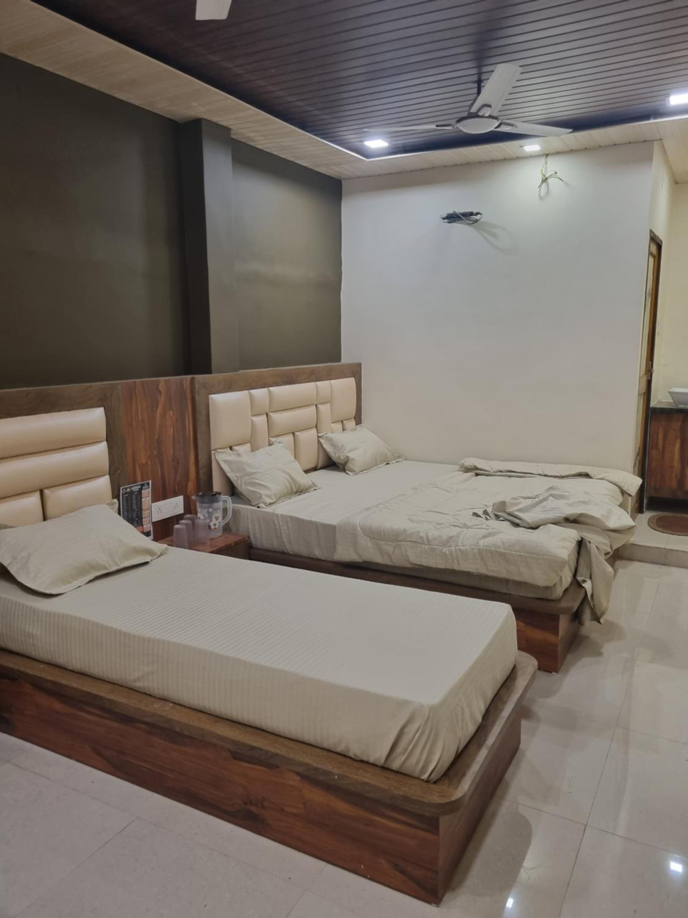 Hotel pavitra palace