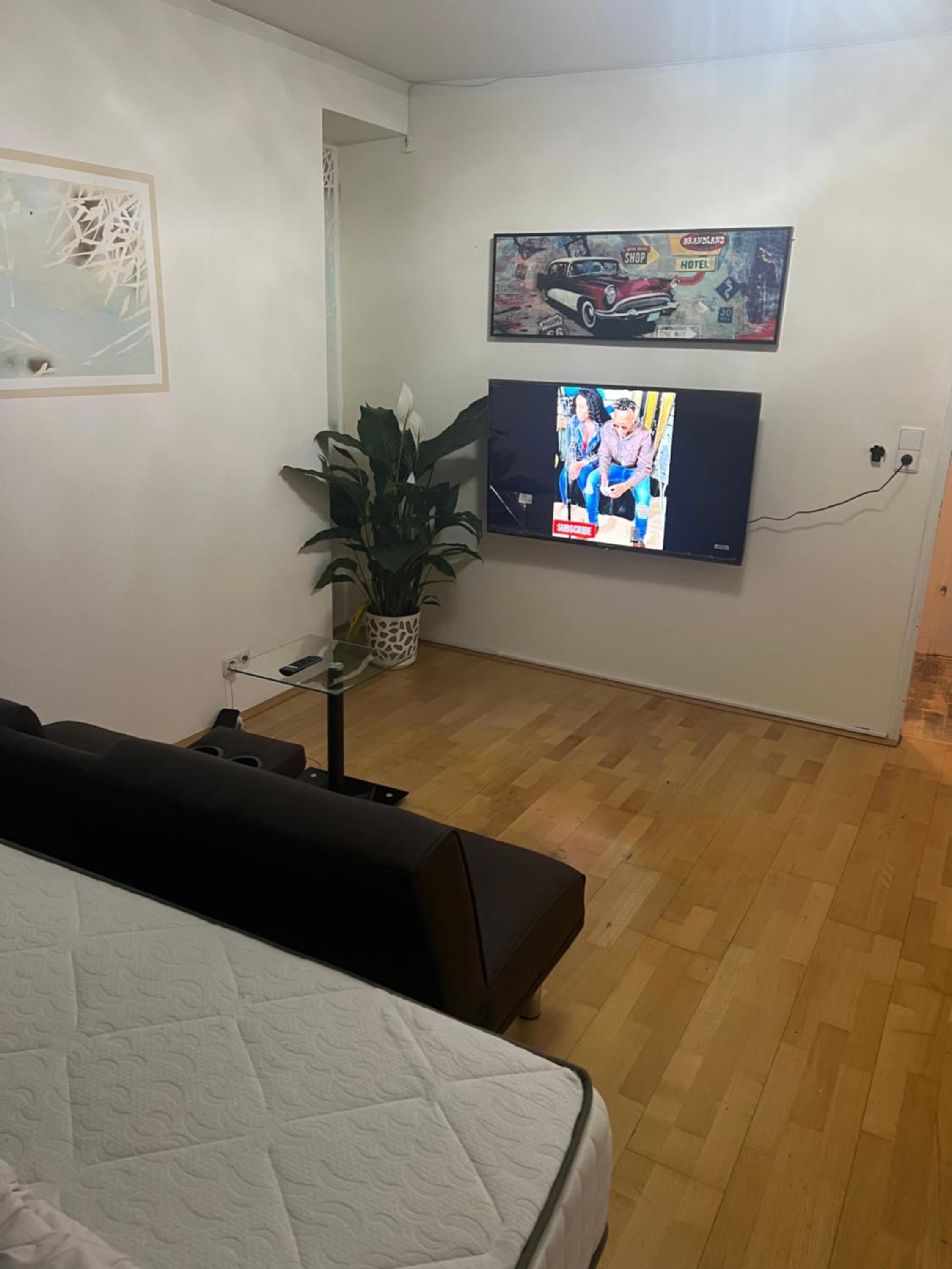 2 Zimmer mit Bad und WC teilen