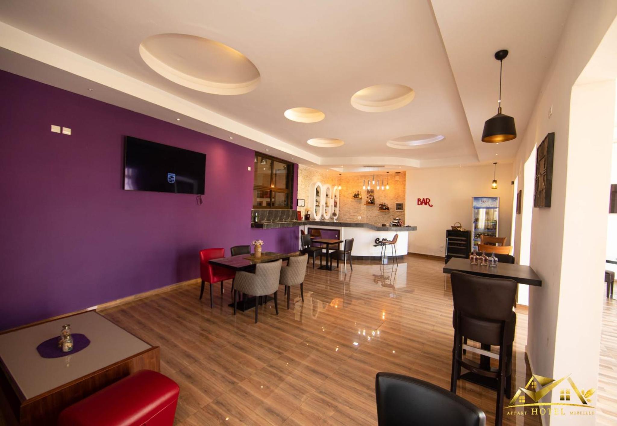 APPART HOTEL MIREILLE