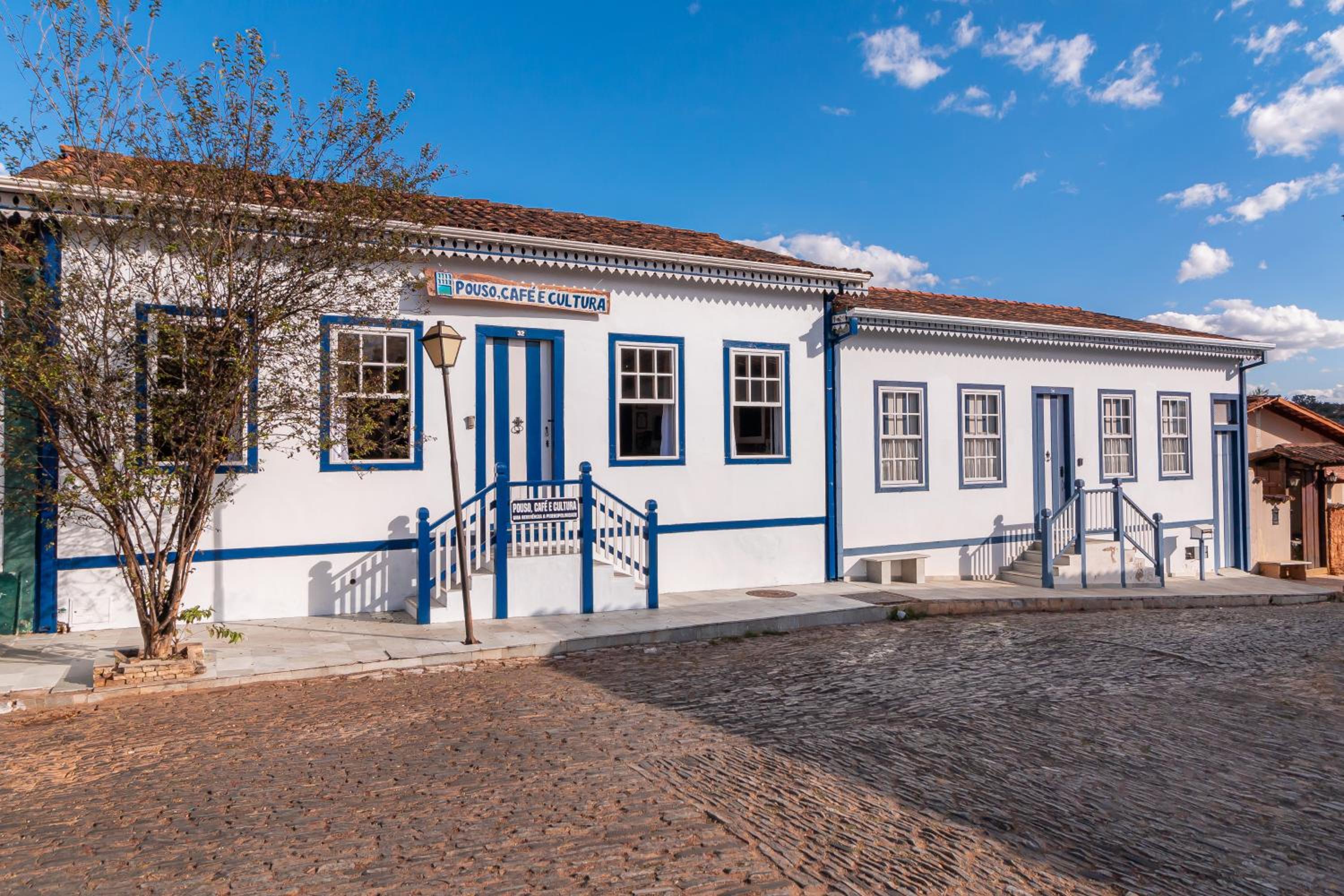 Pouso, Café e Cultura