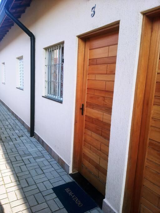 Casa de cond com piscina e churrasqueira particular