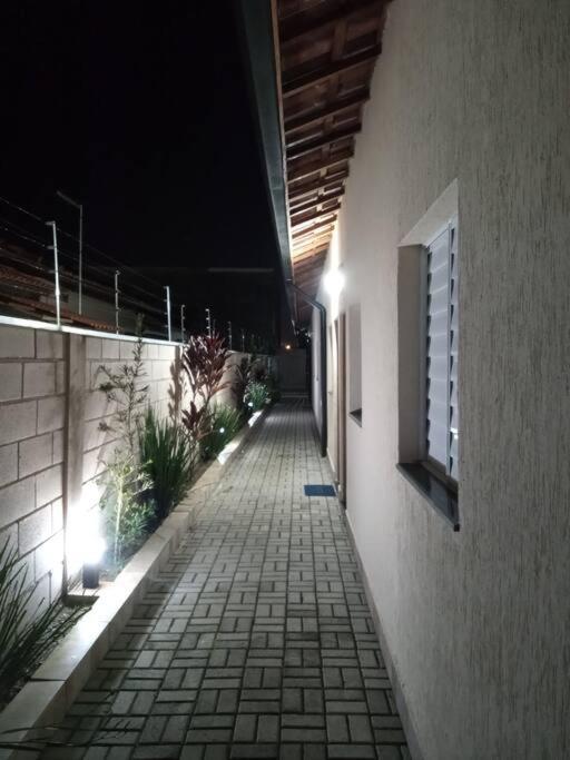 Casa de cond com piscina e churrasqueira particular