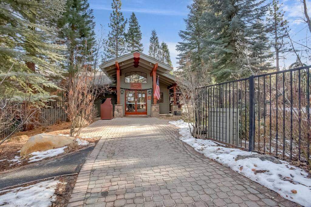 Slope Side Studio in Northstar Village!