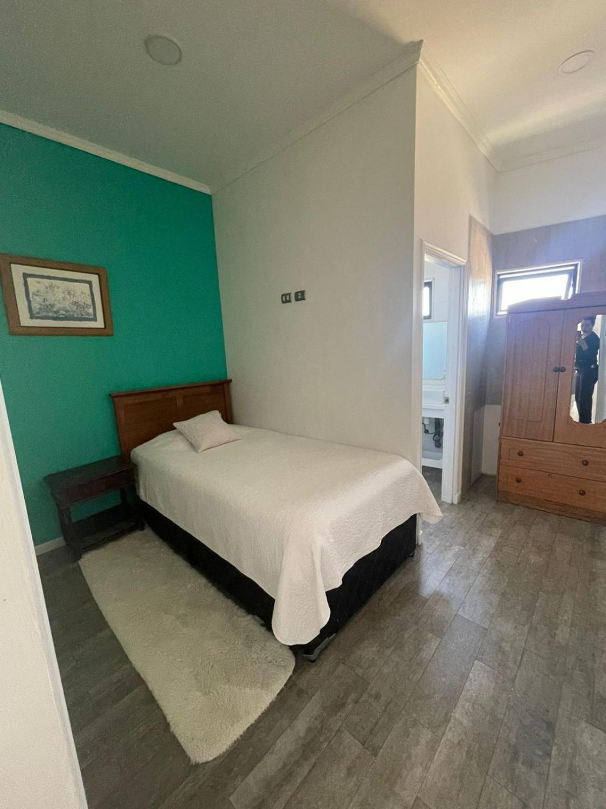 HOSTAL LA MODERNA
