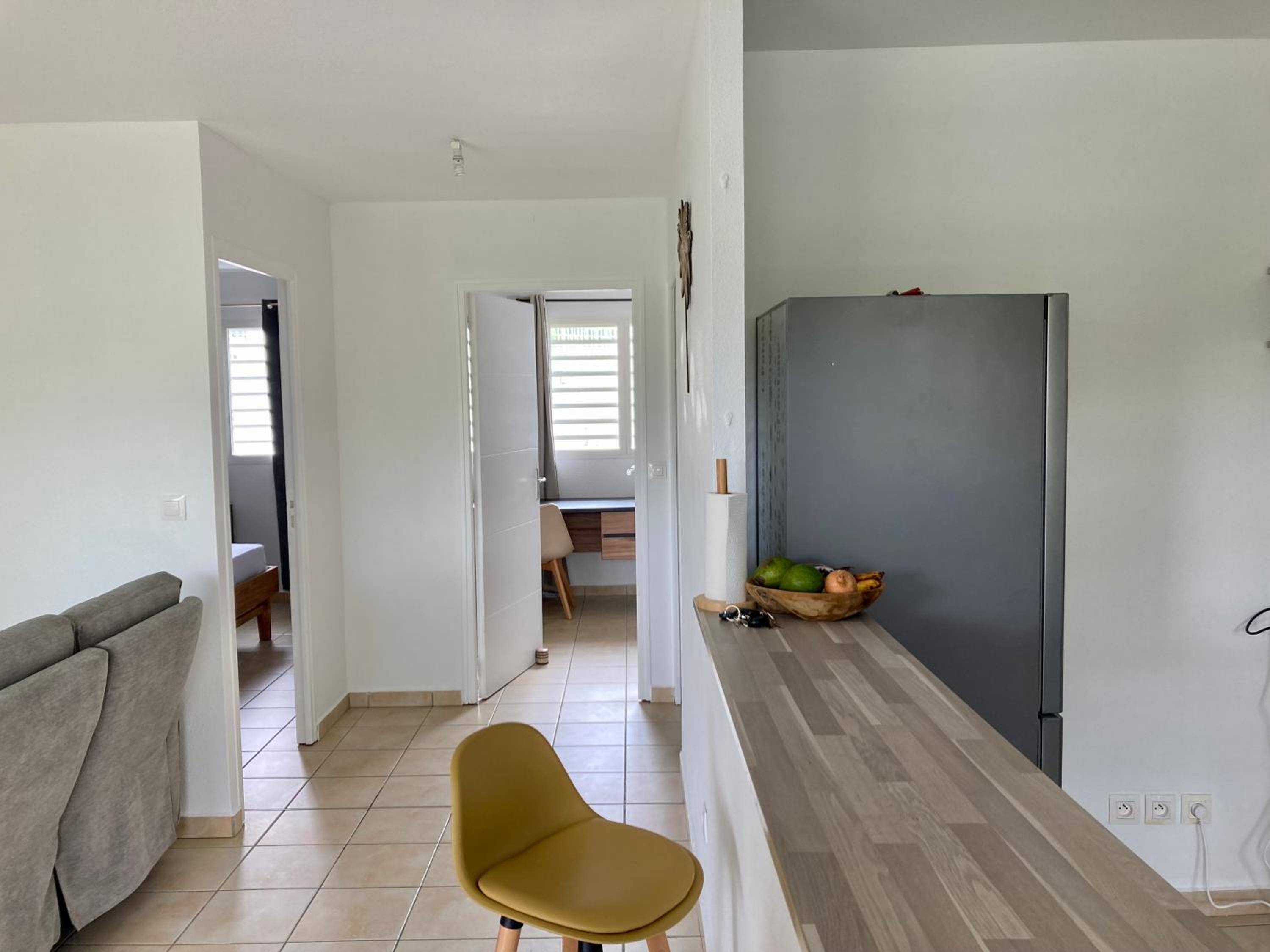 Appartement Charme Vanille 2 chambres piscine parking Gosier proche plage view 5