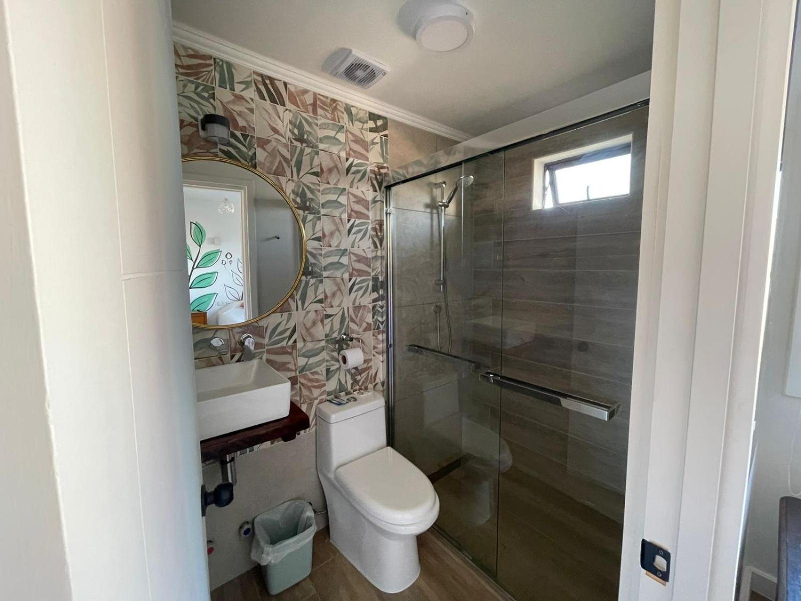 HOSTAL LA MODERNA