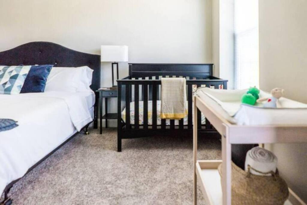 3 King Beds/3Baths Spacious - Property Image 3