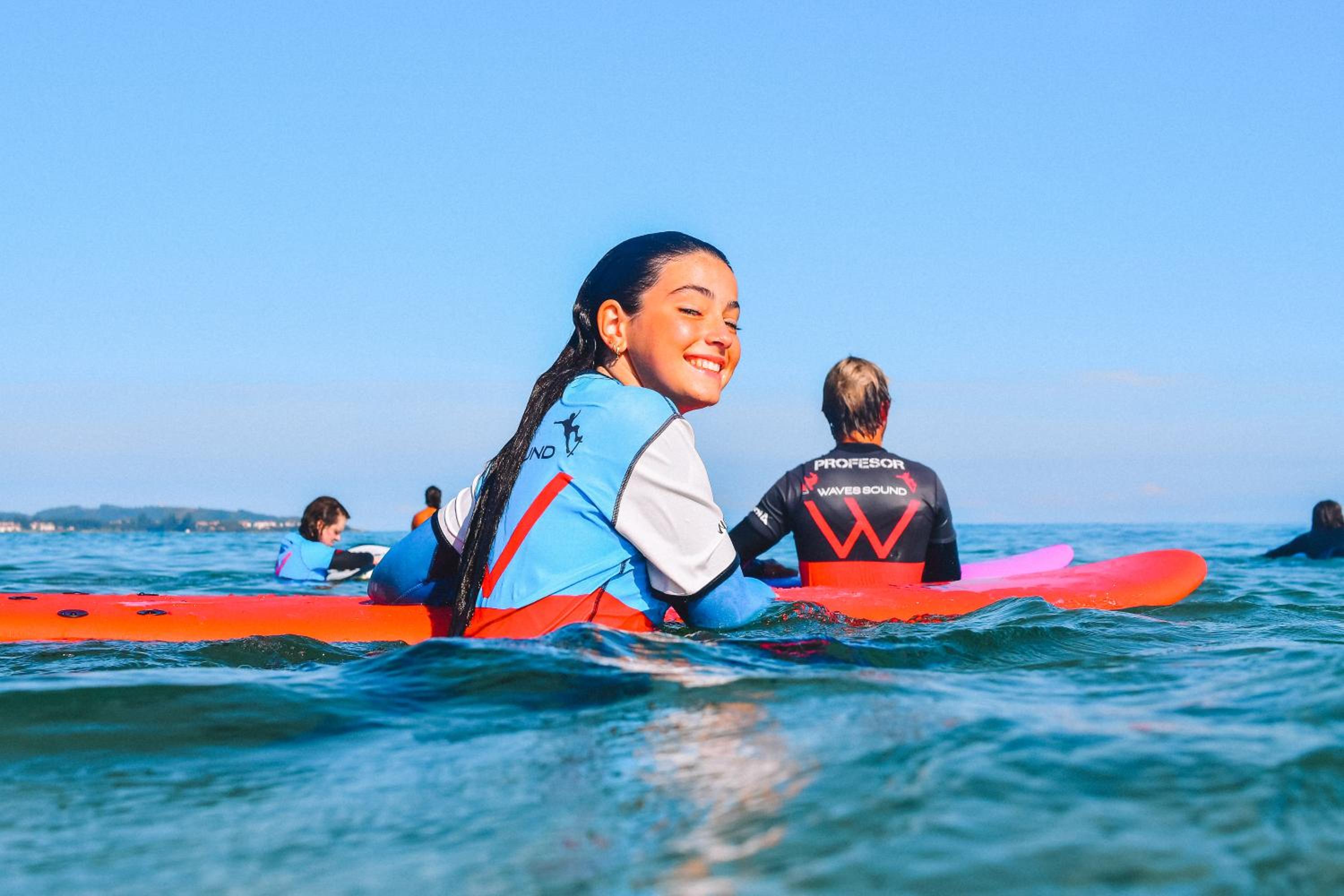 Escuela de Surf WAVES SOUND - Alojamiento Compartido