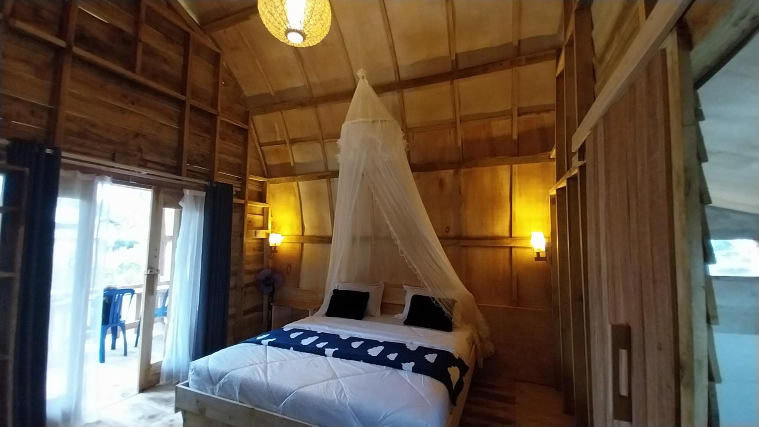 Raturinjani homestay
