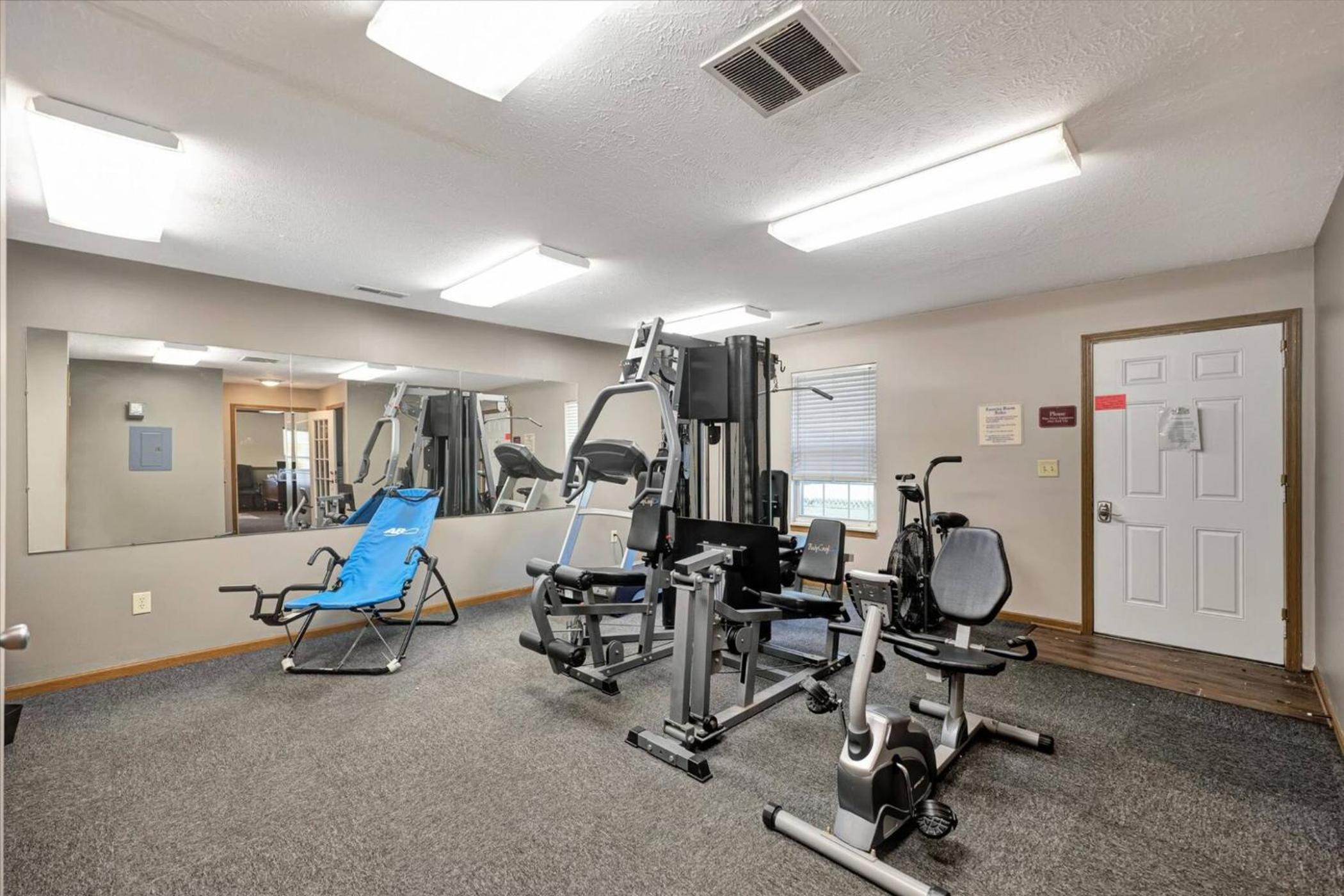 3 Bedroom apartment - Close to Rivian view 4
