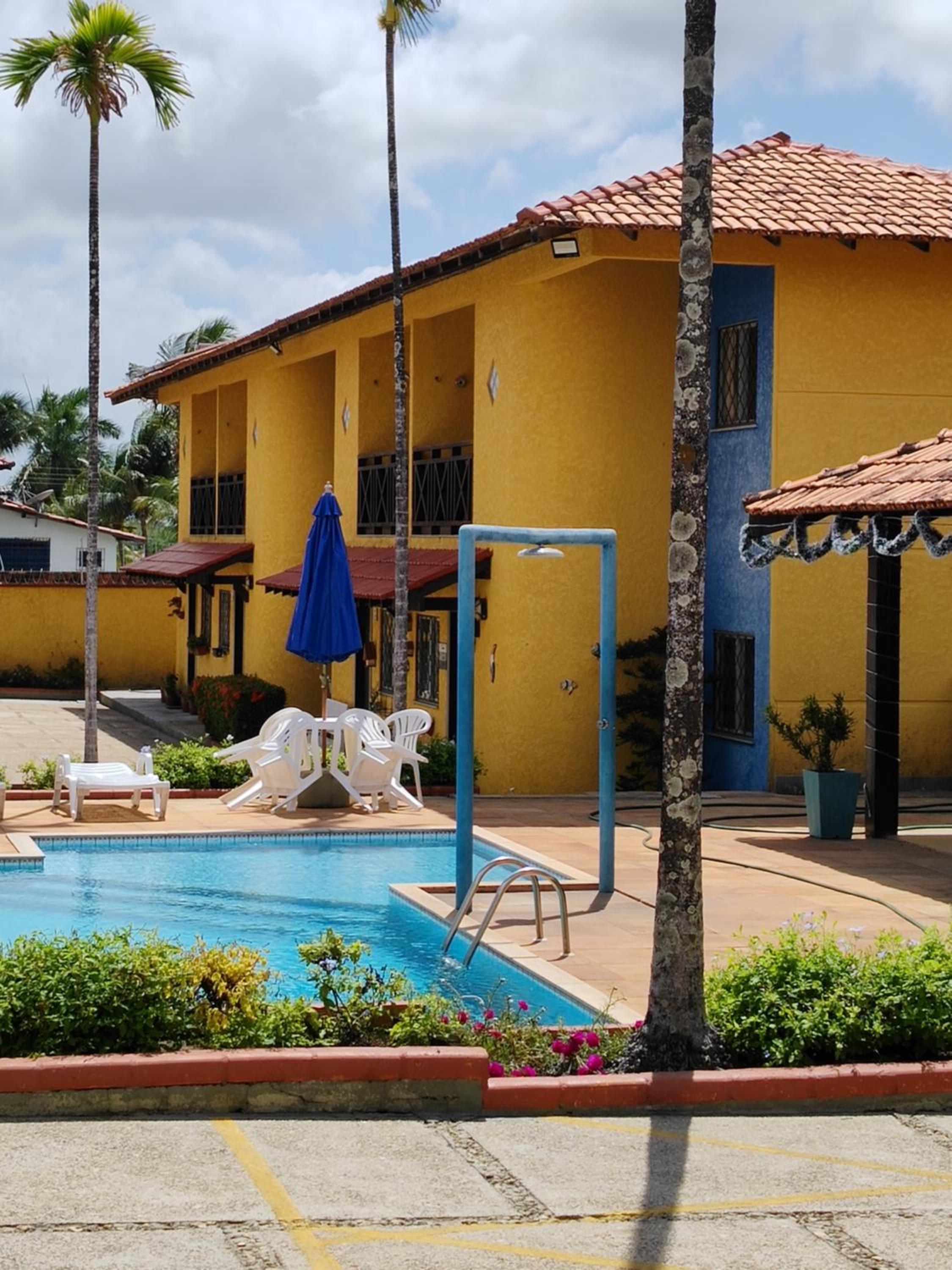 Casa 2 pavimentos condomínio fechado Salinópolis