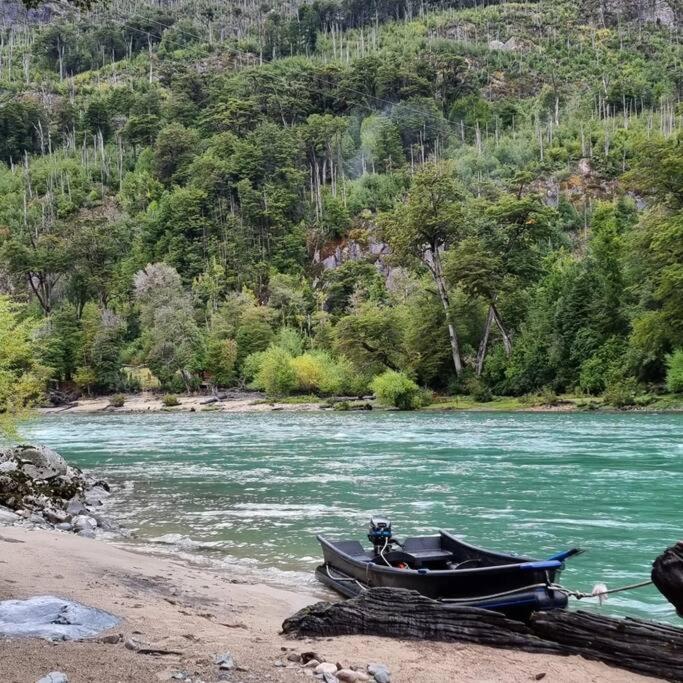 La Bella Patagonia Eco Lodge, Figueroa River