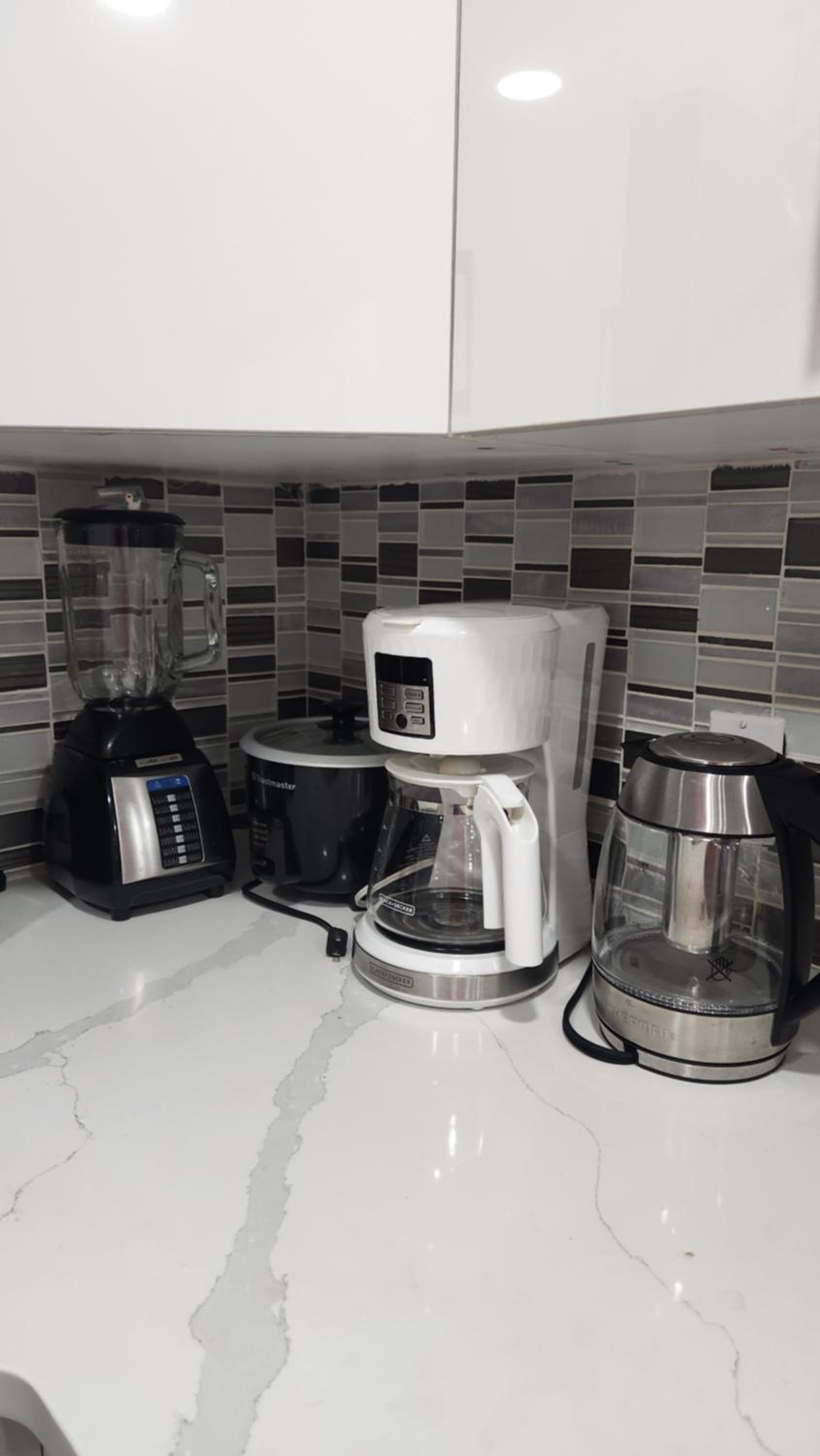 Modern 2 Bedroom Basement Suite at West Edmonton